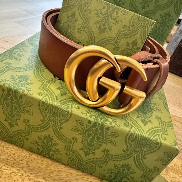 Gucci Brown Leather Belt with Gold Buckle - Picture 1 of 2